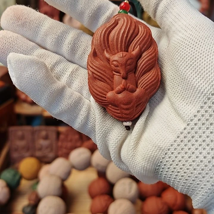 ?****?大四合小狐狸吊坠一个