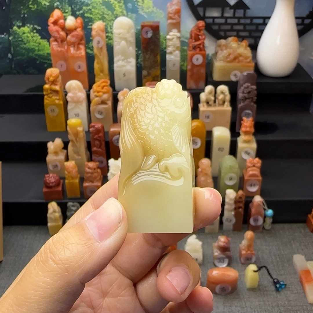 寿山石印石锦鲤印章