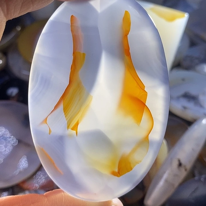 未镶嵌颈饰玛瑙/玉髓