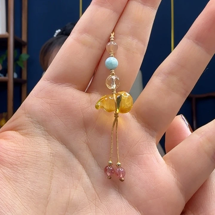 蜜蜡吊坠(赠链)未镶嵌