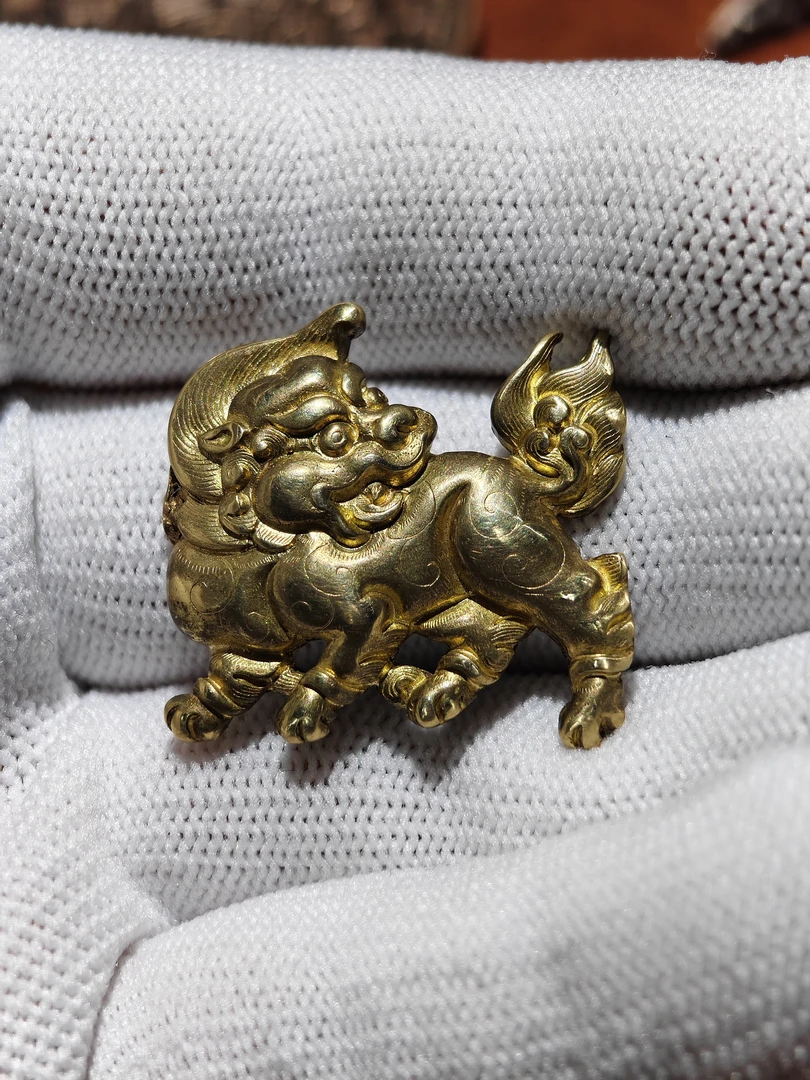 藏传精致手工錾刻雪狮小挂件