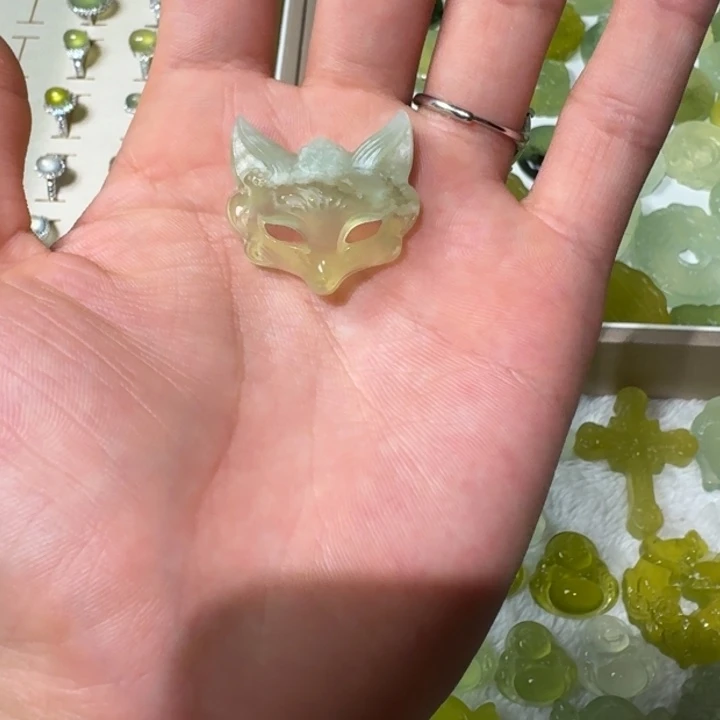 未镶嵌蛇纹石玉吊坠(不含链)