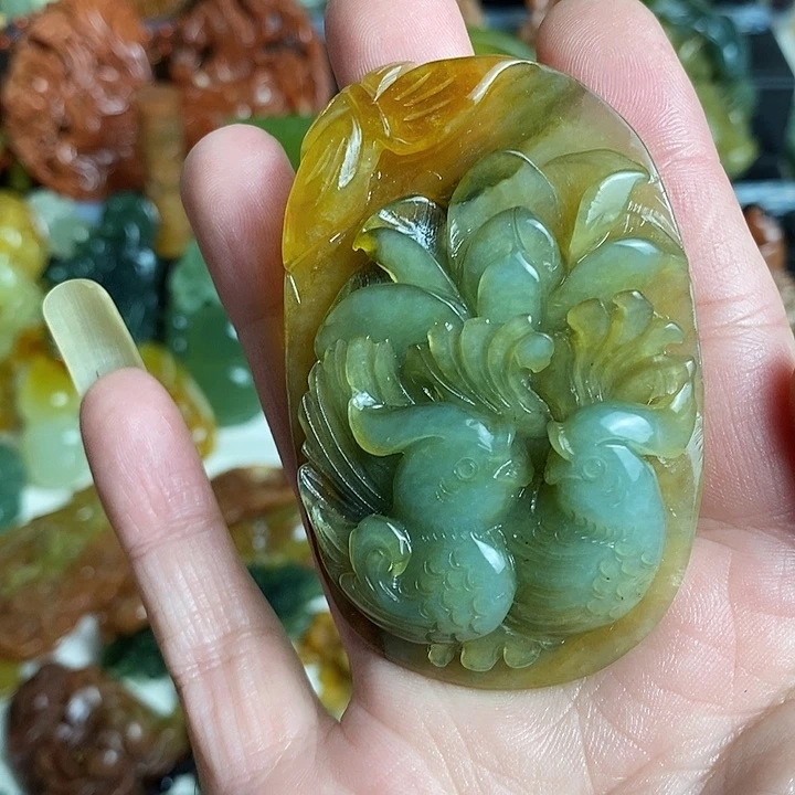 未镶嵌蛇纹石玉颈饰