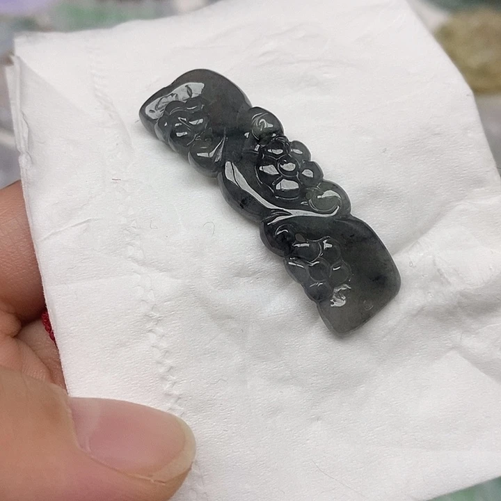 翡翠未镶嵌颈饰07号
