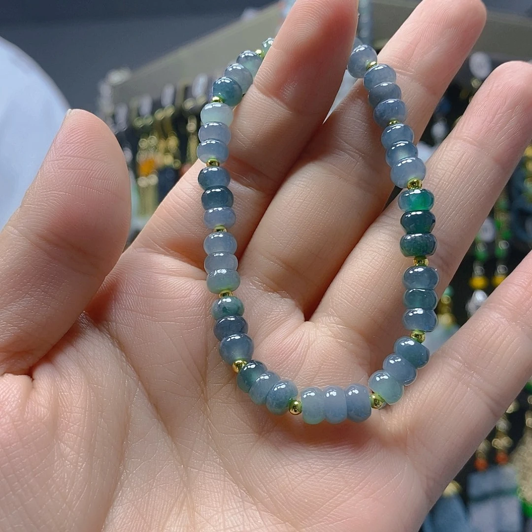 未镶嵌翡翠耳饰翡翠