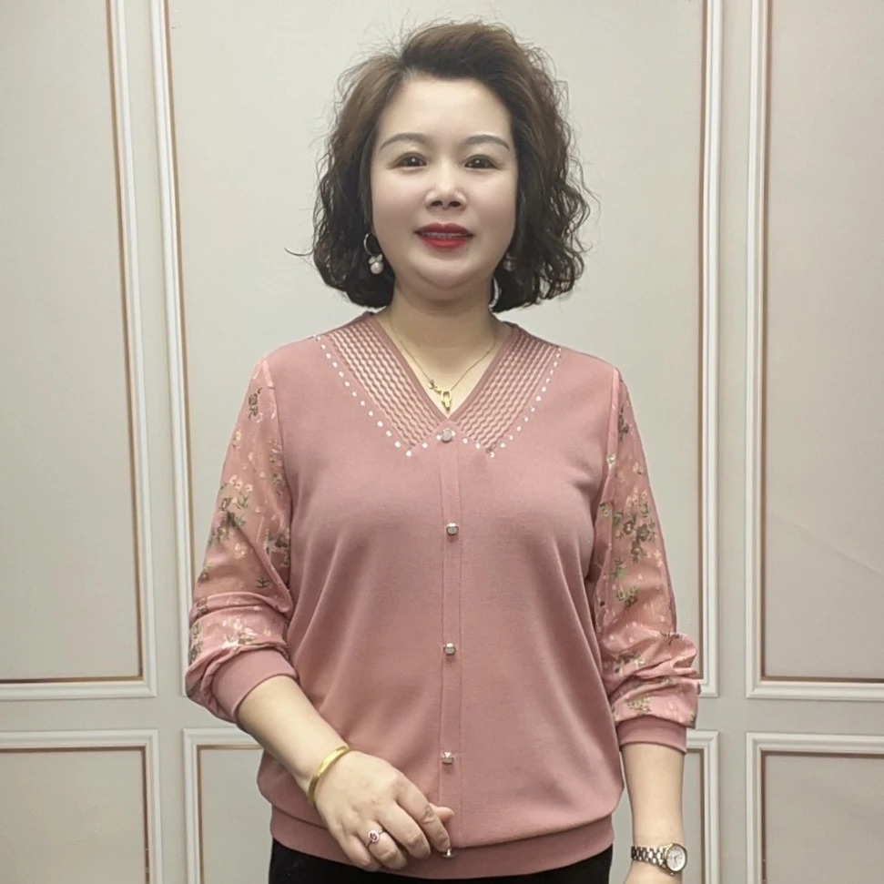 2025春季时尚妈妈装气质洋气显瘦减龄中老年春秋长袖百搭打底衫