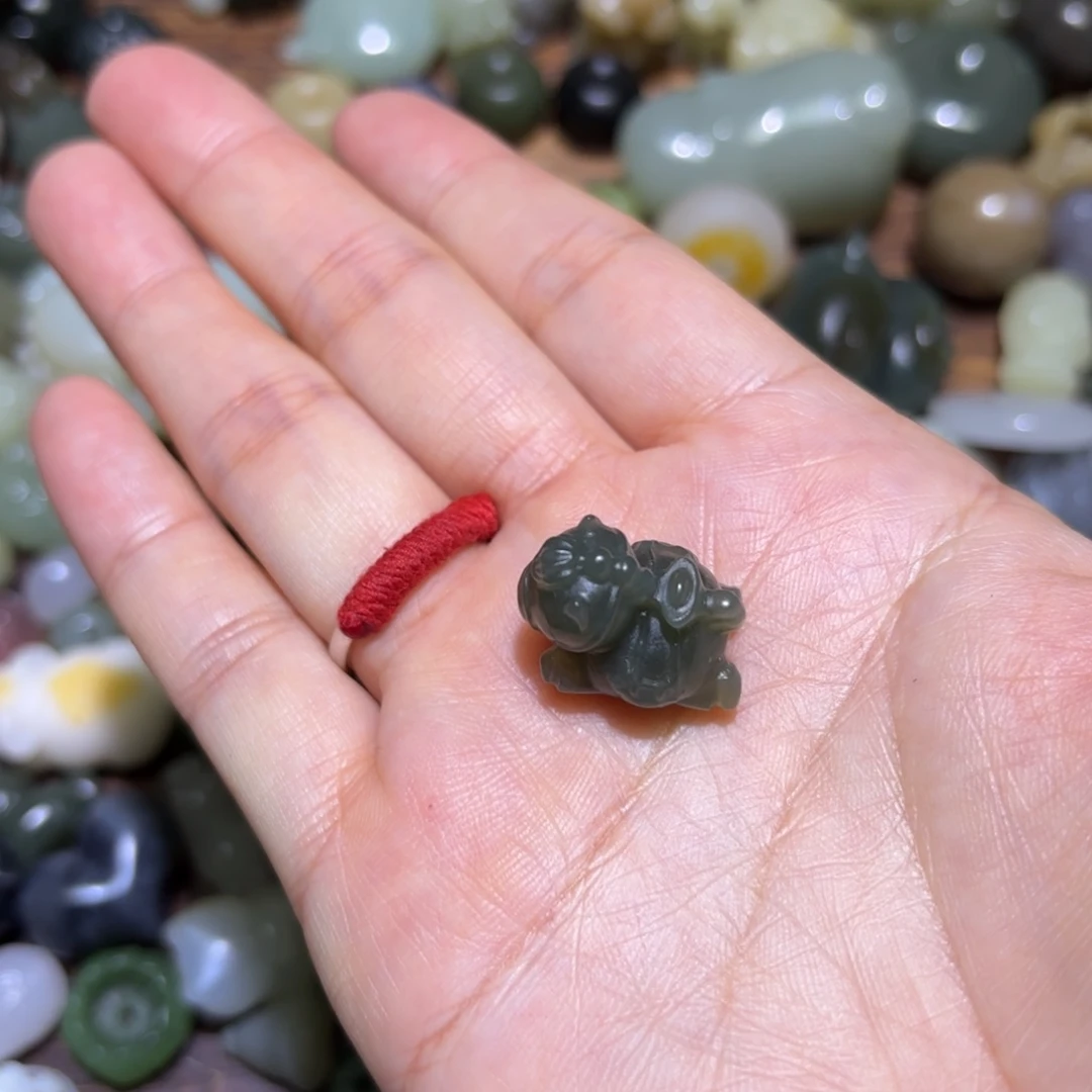 和田玉未镶嵌珠宝半成品