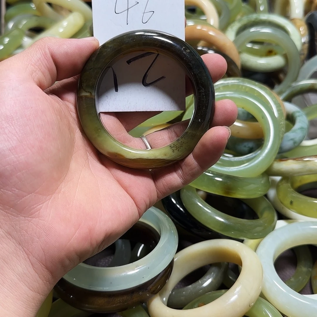 未镶嵌蛇纹石玉手镯风*