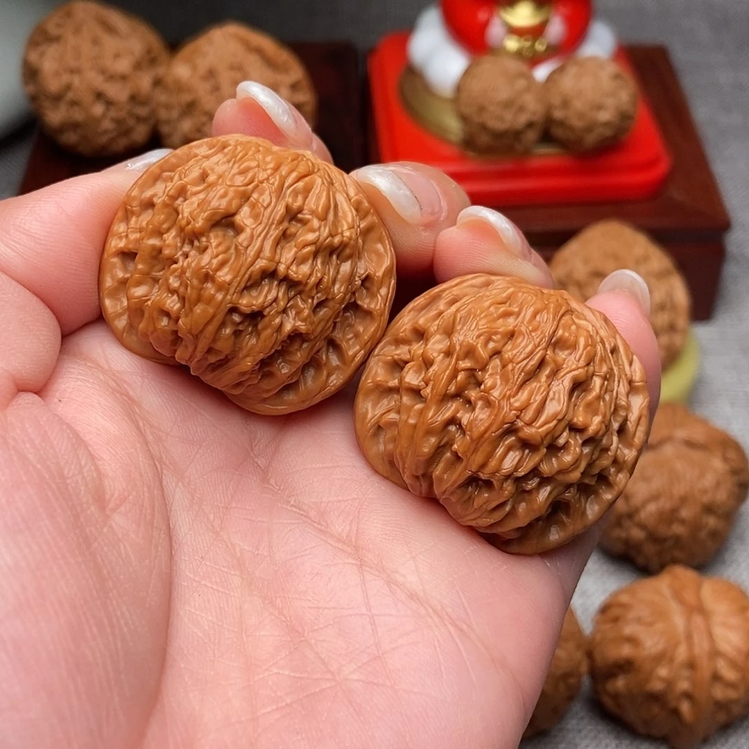 把件文玩核桃红皮山地石子磨36全品
