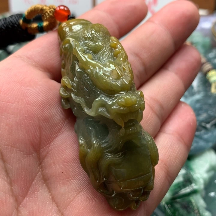 翡翠颈饰未镶嵌保真天然a货翡翠