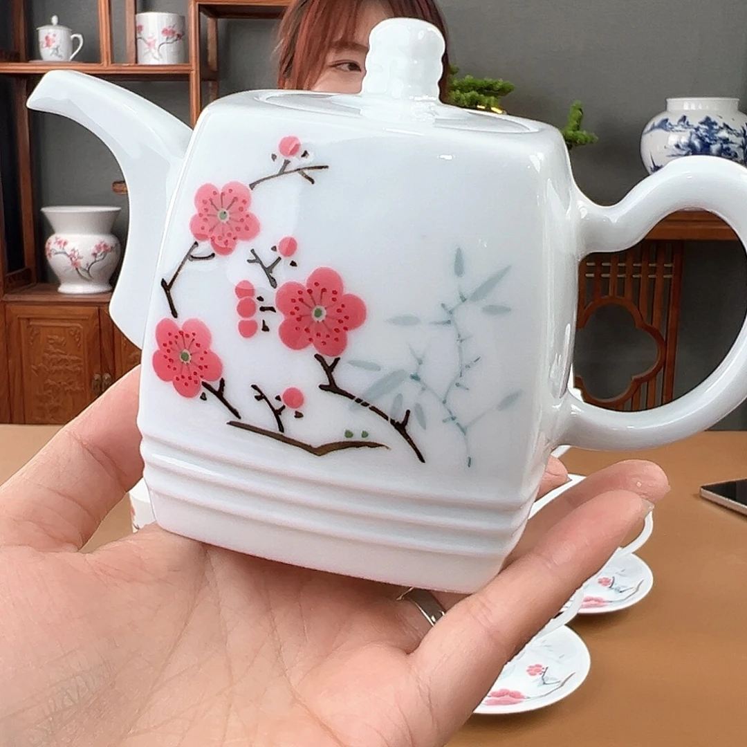 翠竹红梅四方壶，微瑕