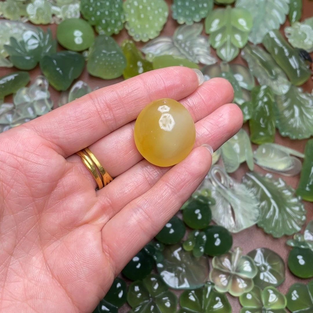 蛇纹石玉合金颈饰