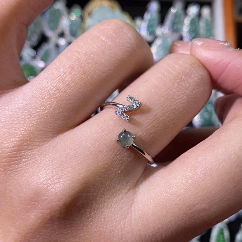 【闪购商品】翡翠颈饰未镶嵌天然