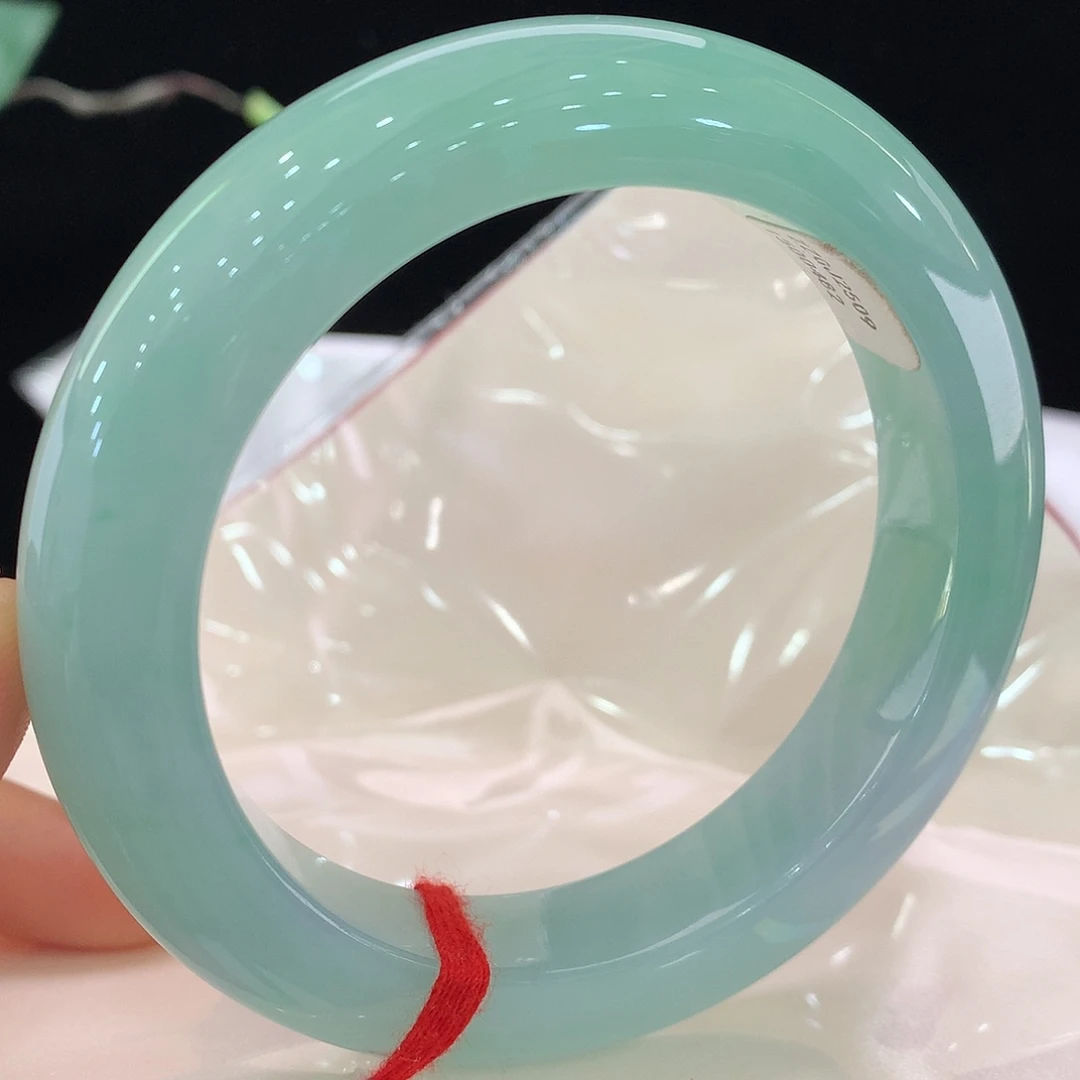 翡翠未镶嵌手镯0482