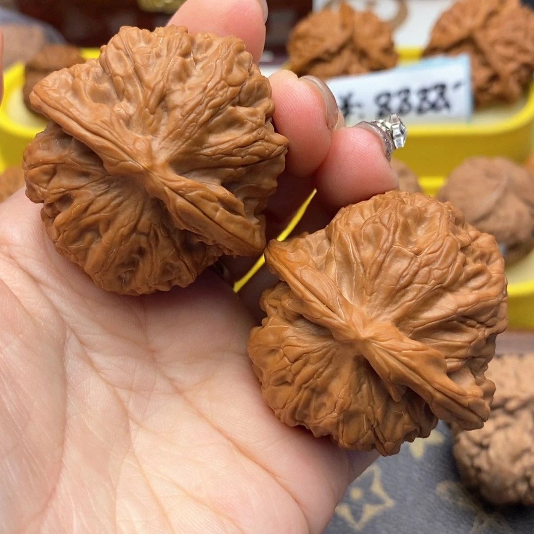 文玩核桃把件46尺精品金麒麟