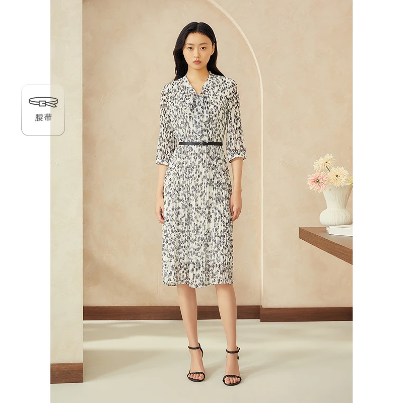 YINER音儿专选25新款法式蝴蝶结领浪漫印花皱褶连衣裙8C65205146