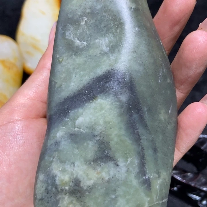 未镶嵌和田玉（糖玉）挂件