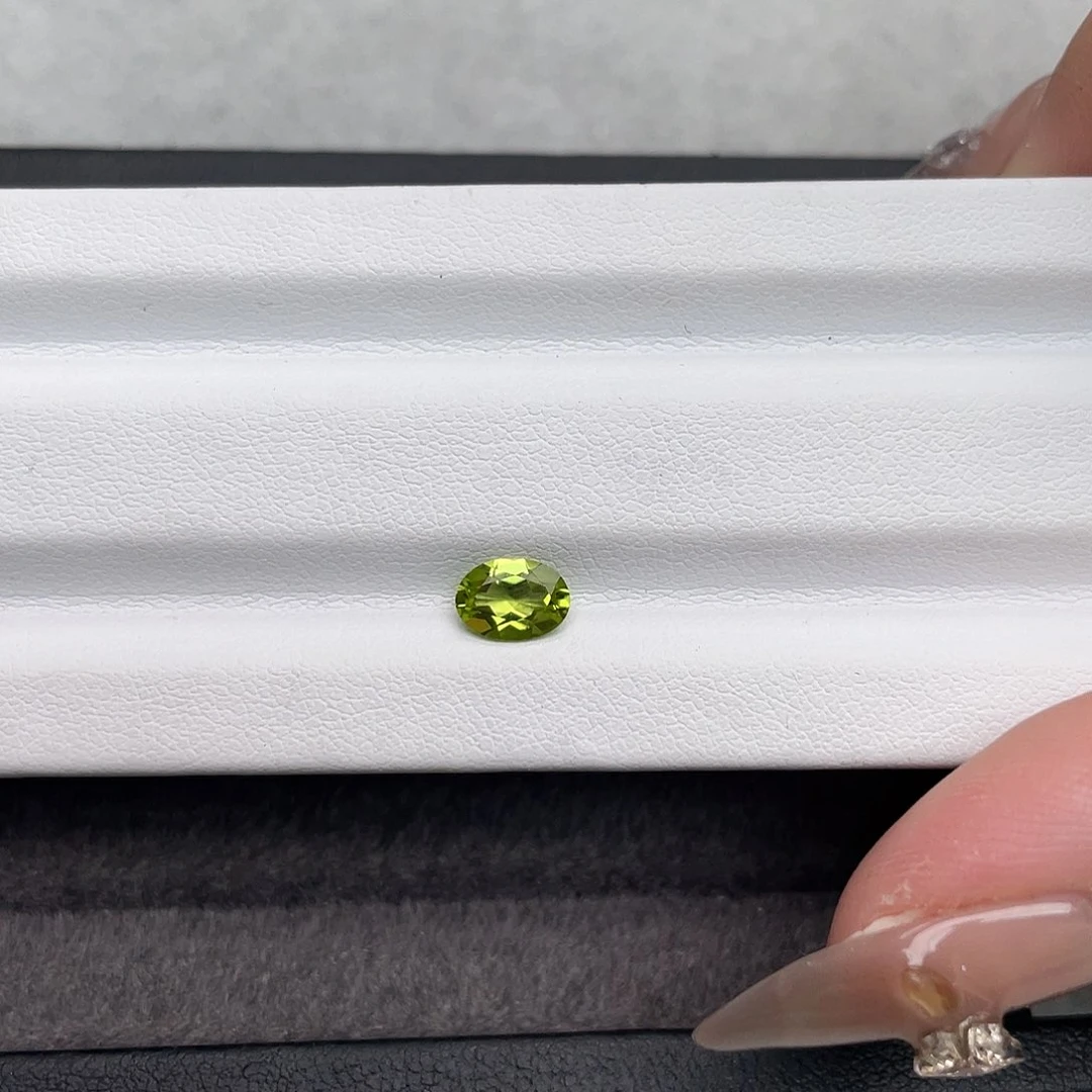 橄榄石裸石未镶嵌5x7