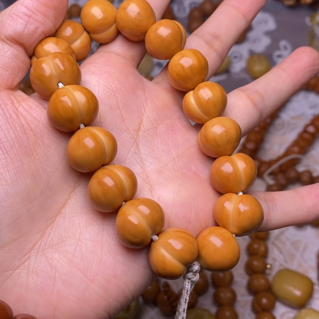 把件猴头核桃柯基屁桃高定