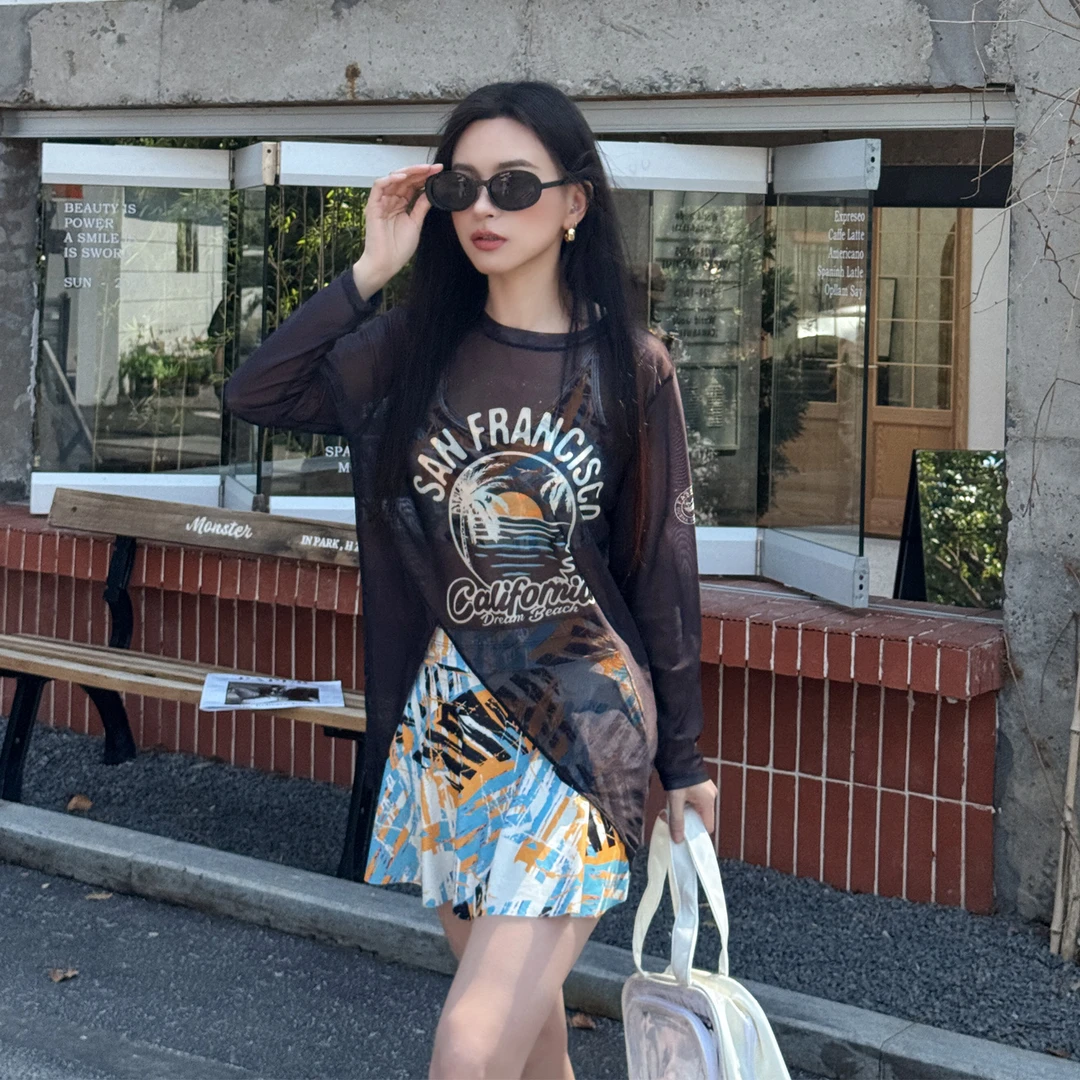2025新款泳衣女分体长袖防晒防紫外线T恤性感小众复古工装风温泉