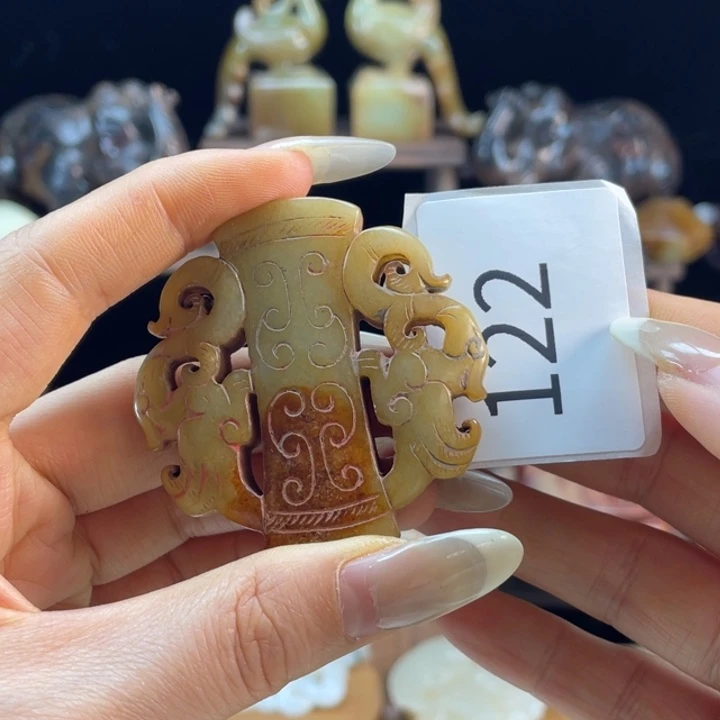 和田玉（糖玉）未镶嵌挂件