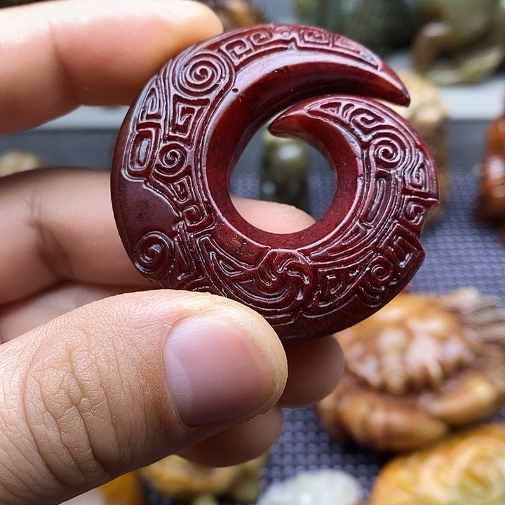 未镶嵌蛇纹石玉颈饰