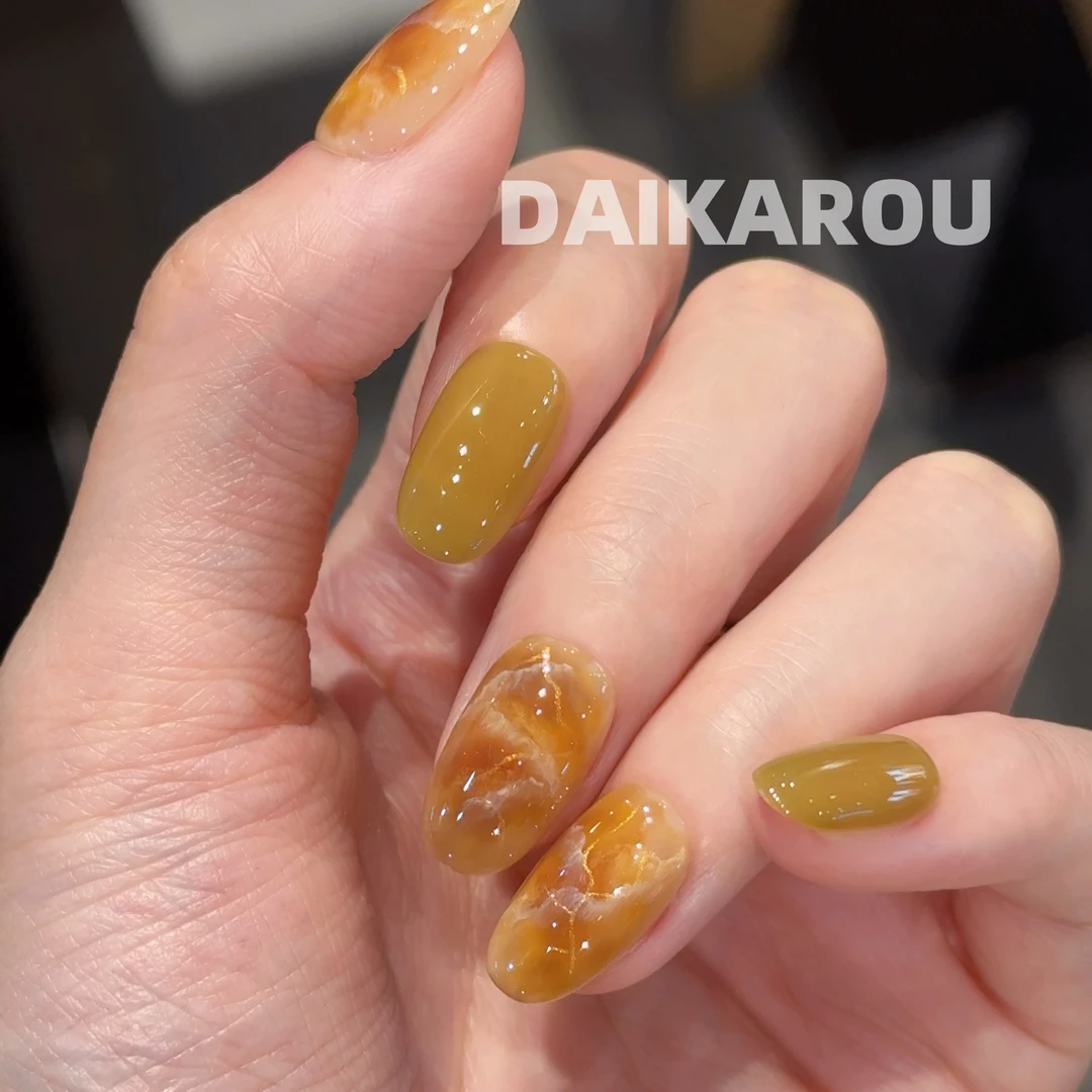 芥末晚风 黛卡柔 预售 哇擦么 新甲型 此度 短椭圆手工穿戴甲10片