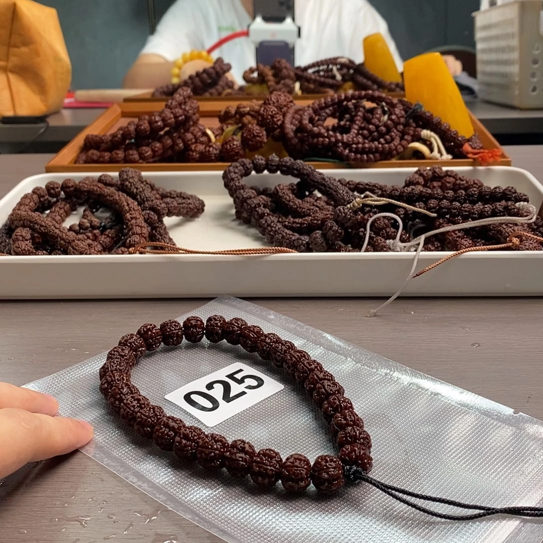 金刚菩提吊坠梅花