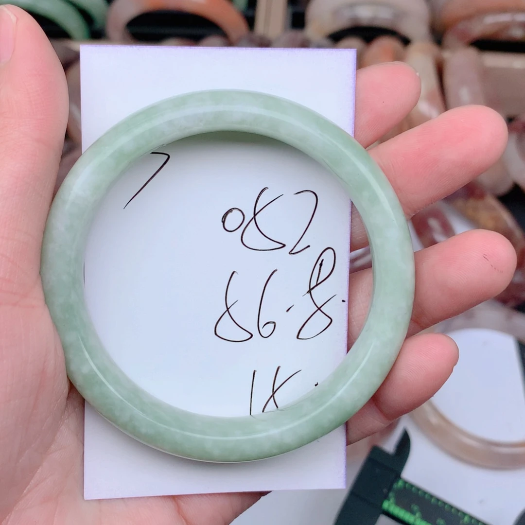 石英质玉未镶嵌手镯052