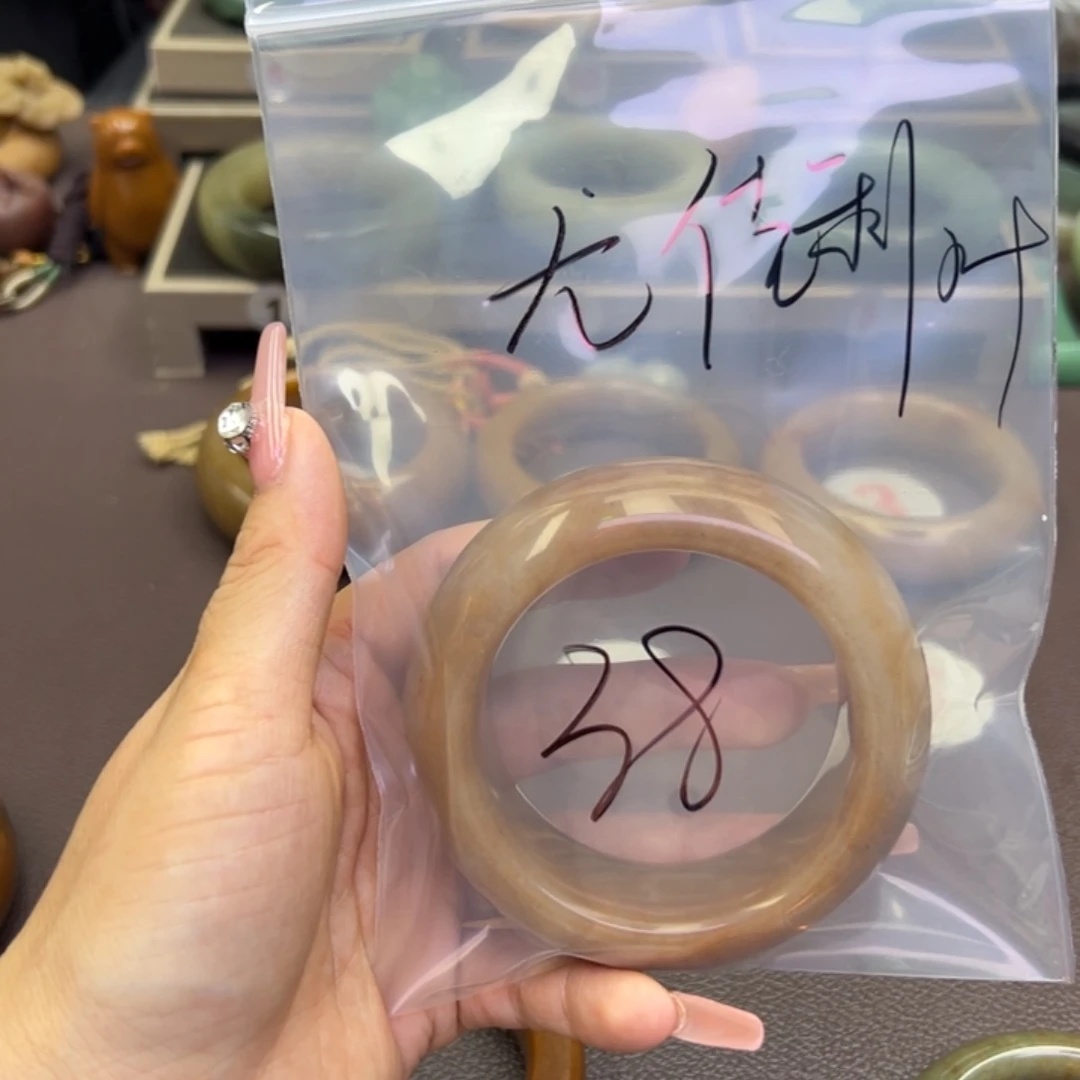 未镶嵌手镯石英岩玉尤**叶