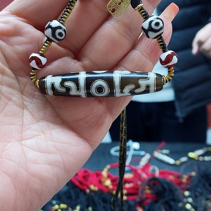 玛瑙/玉髓颈饰合金