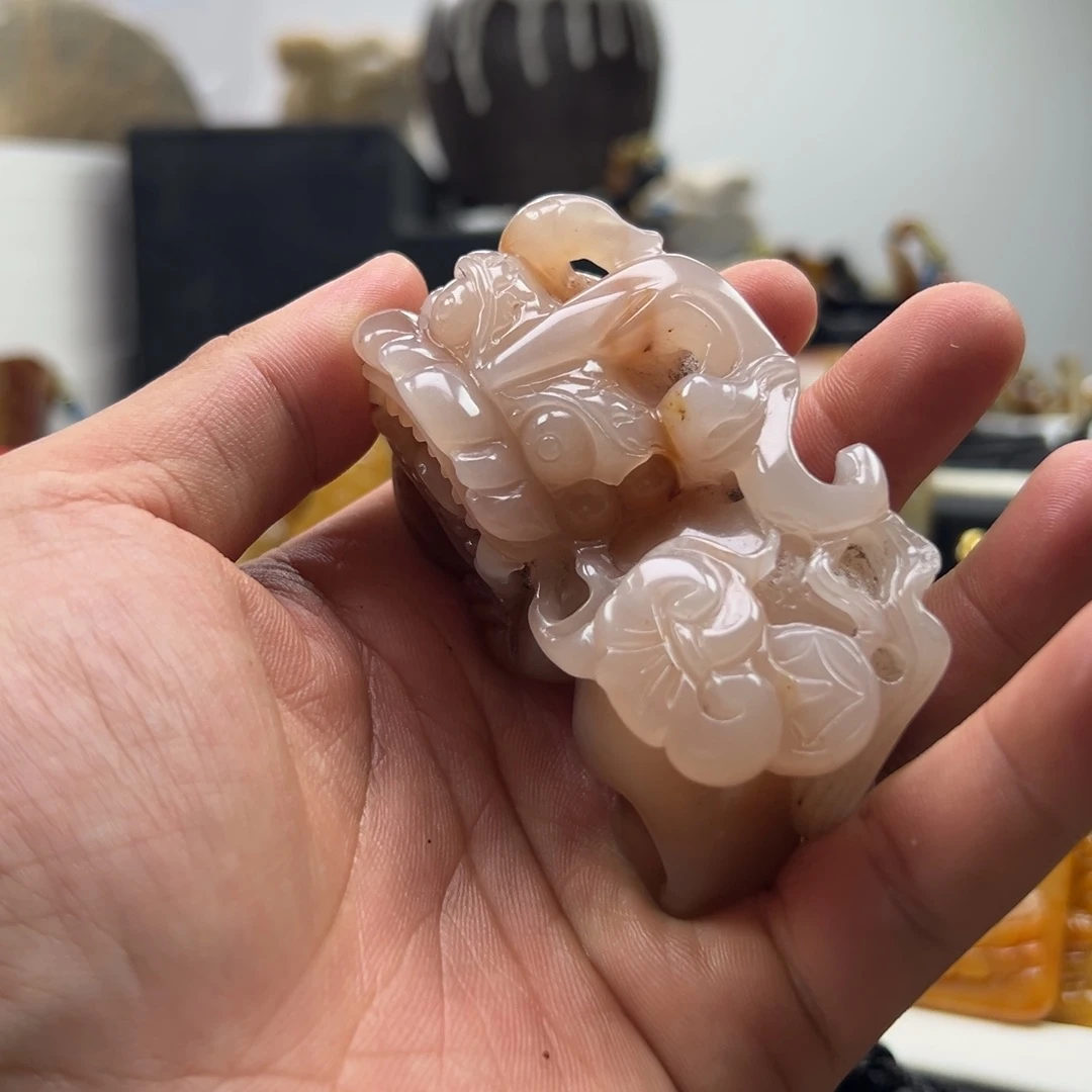 石英质玉（黄龙玉）未镶嵌多选发其一