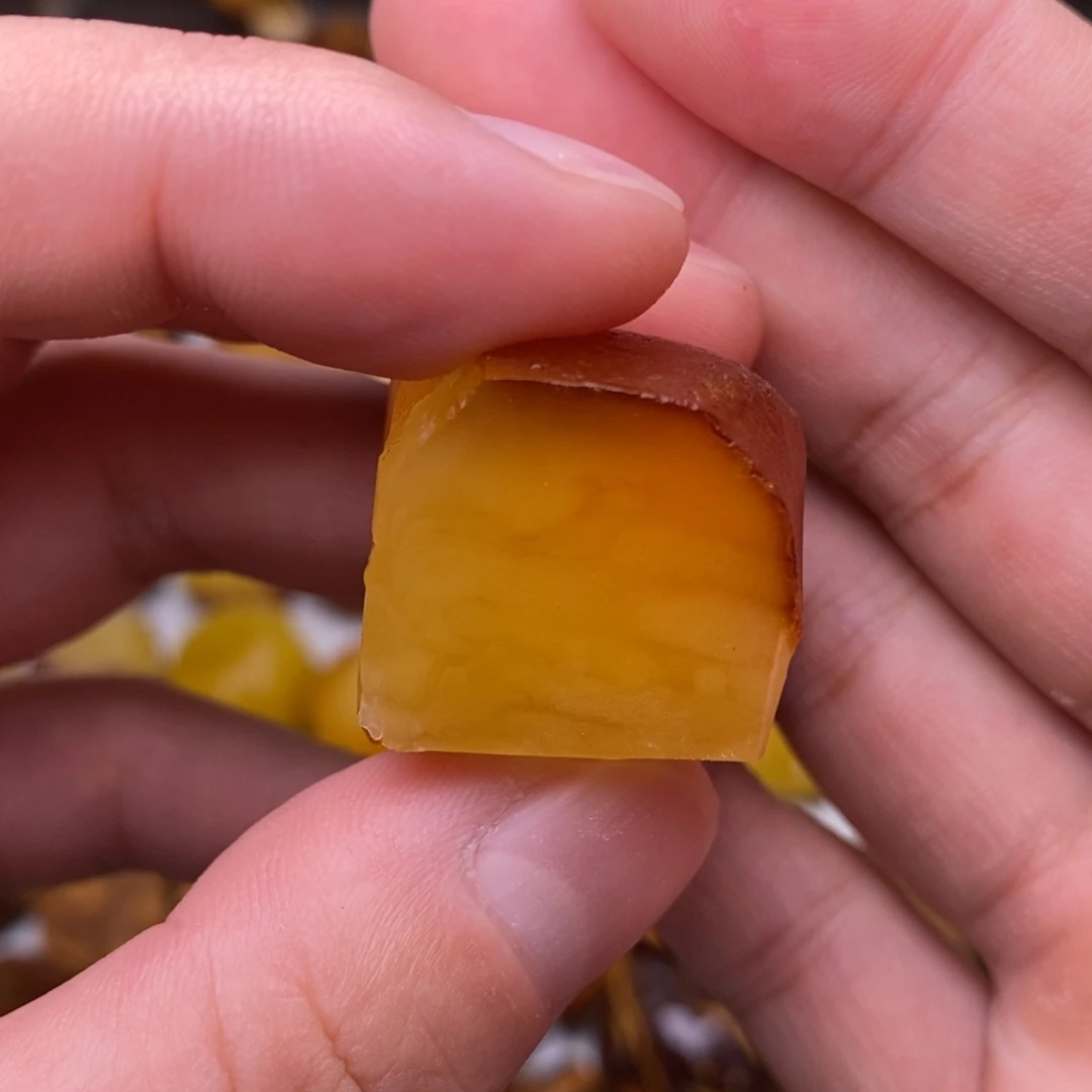定制琥珀天然蜜蜡