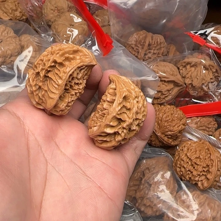 江***街吊坠文玩核桃招财蛇