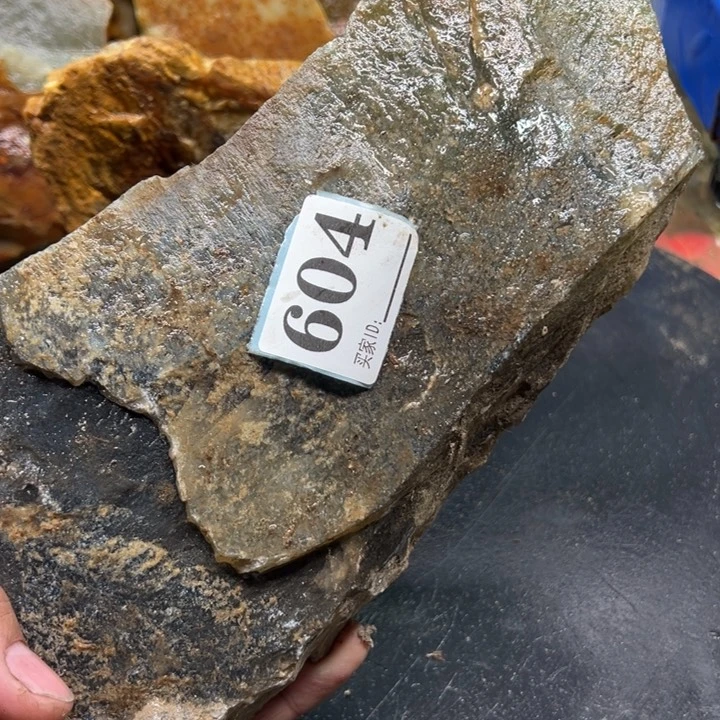 透闪石-蛇纹石玉珠宝奇石未镶嵌隼*