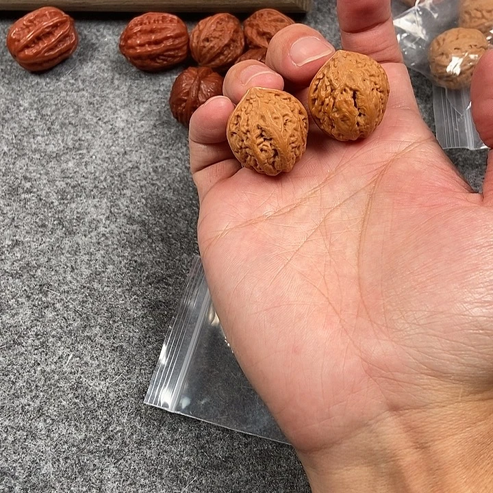 文玩核桃吊坠朱雀