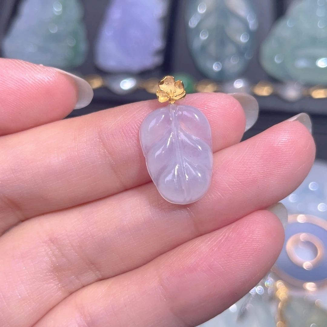 颈饰18K金镶嵌翡翠翡翠