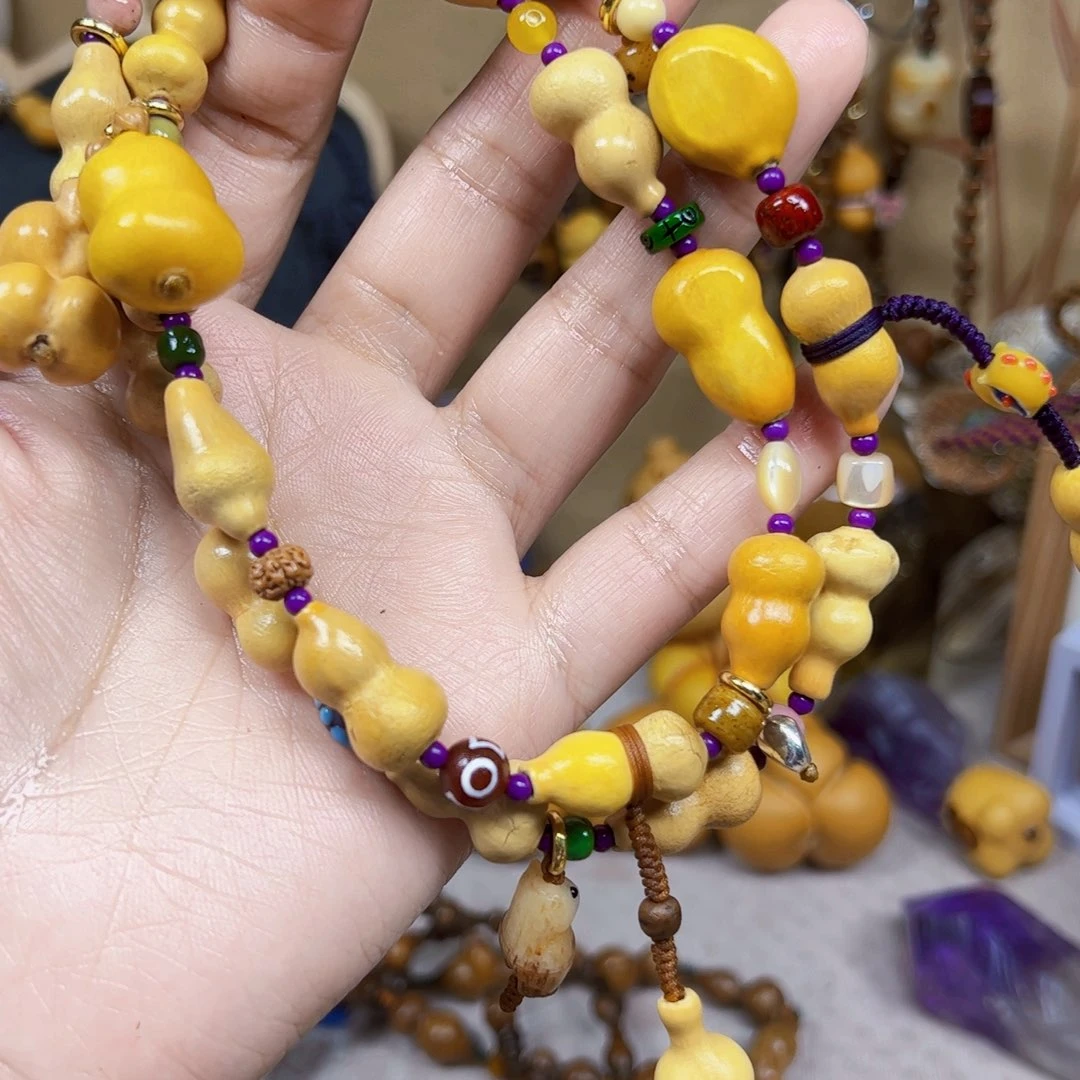 燕***蝶大叶紫檀（黑酸枝木类）