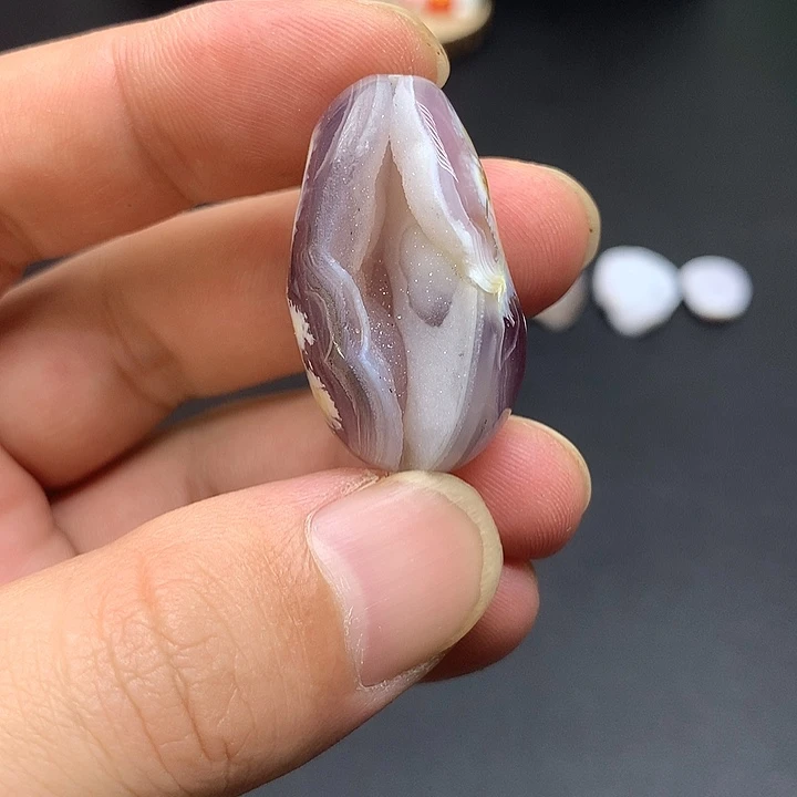未镶嵌玛瑙/玉髓珠宝奇石