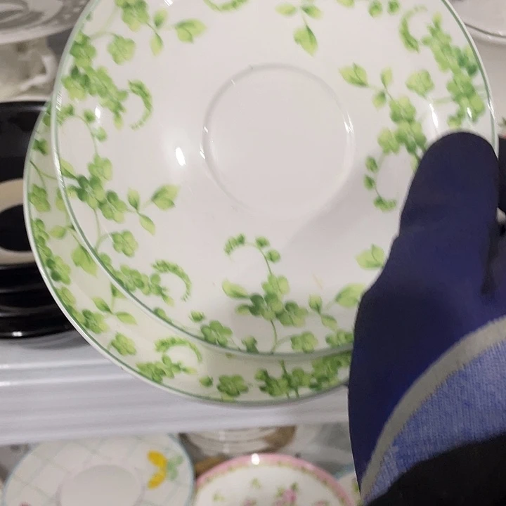 瓷片国营尾货骨质瓷小碟一对 口径14厘米