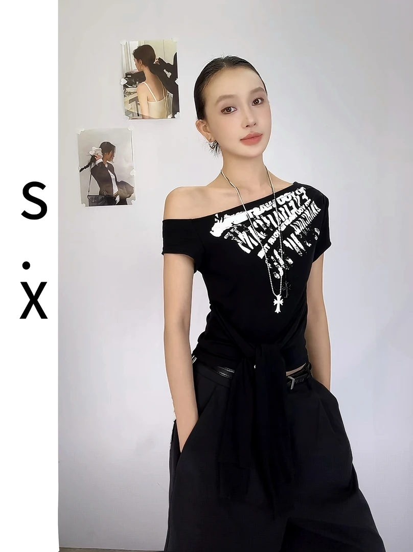 S.X 2025春夏新款字母斜肩可绑带小众款短袖