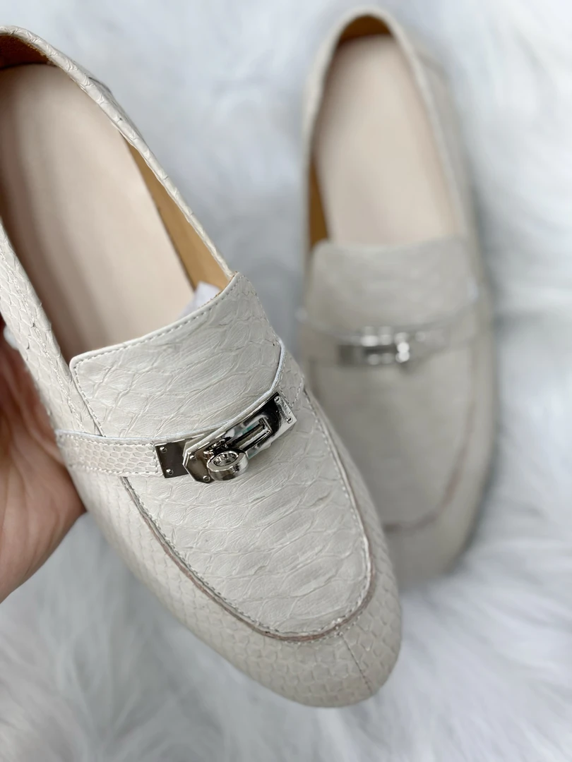 佳亿定制稀有皮真皮休闲女鞋单鞋乐福鞋