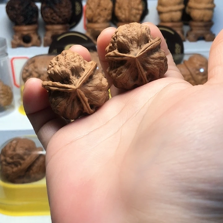 吊坠文玩核桃?****^云南铁核桃