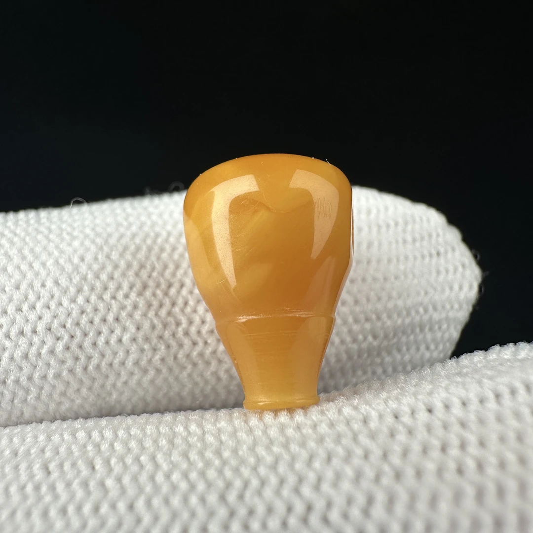 Z4199天然原矿蜜蜡 三通10.2*14.9mm支持复检 假一罚十