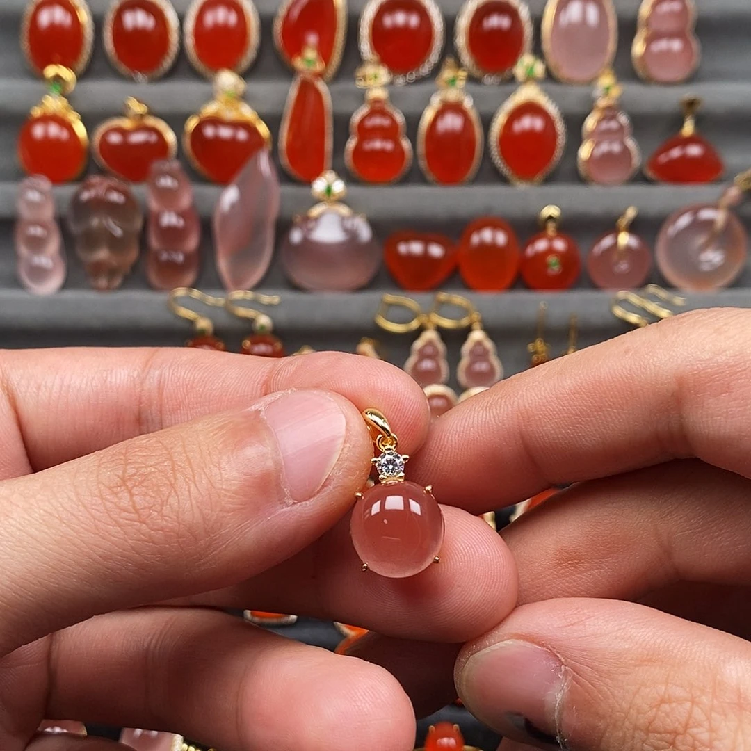 南红玛瑙银S925镶嵌颈饰