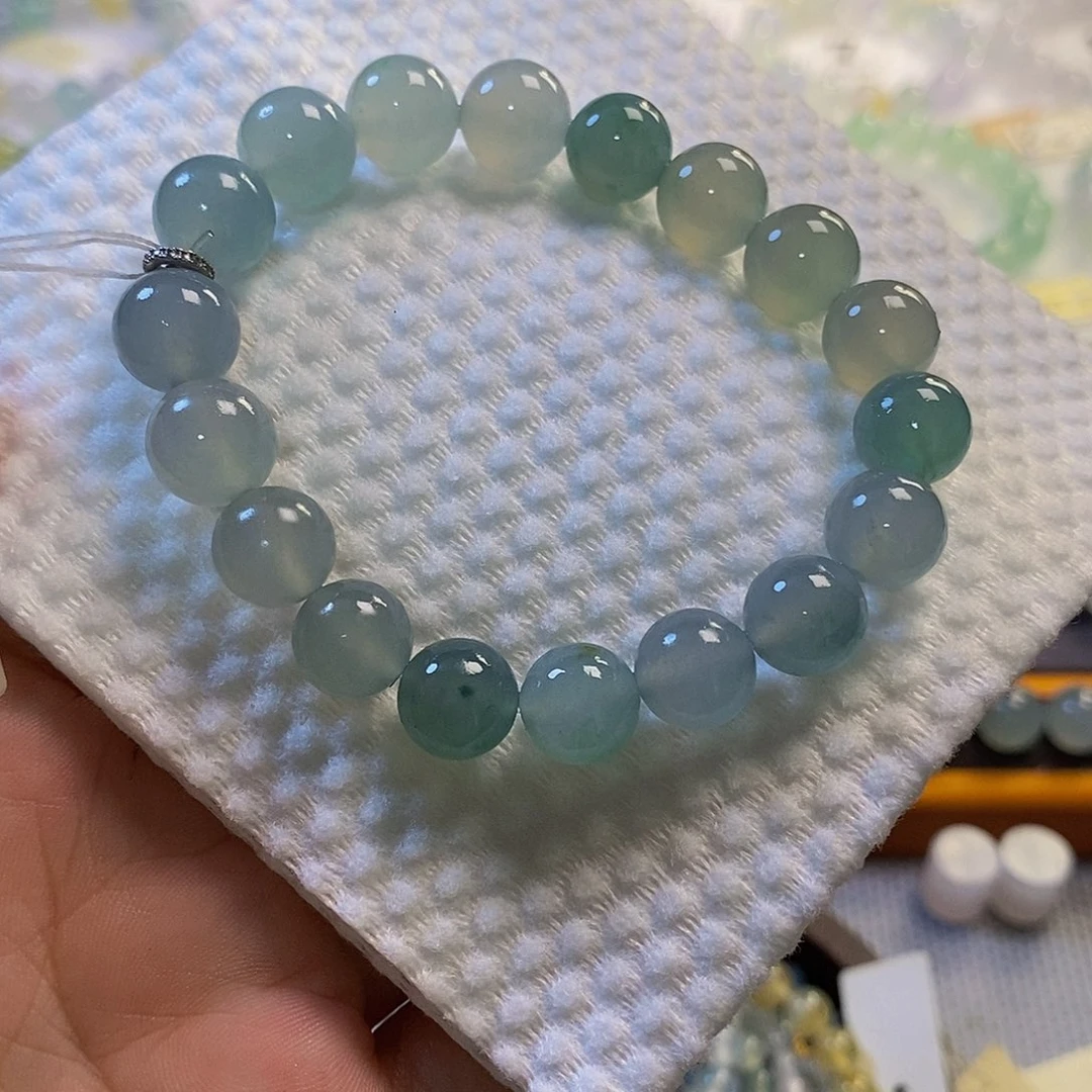 未镶嵌定制翡翠翡翠.