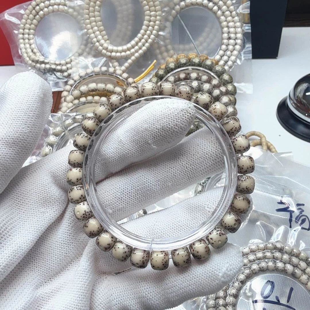 星月菩提吊坠2糯冰大眼睛8左右