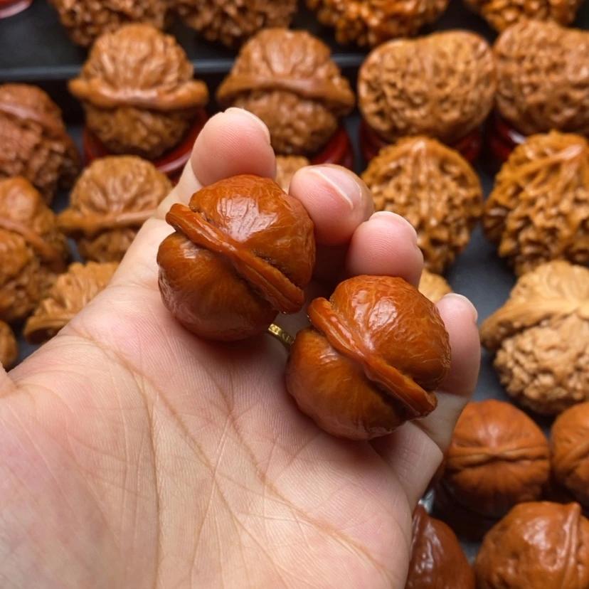 【闪购商品】文玩核桃把件海豚