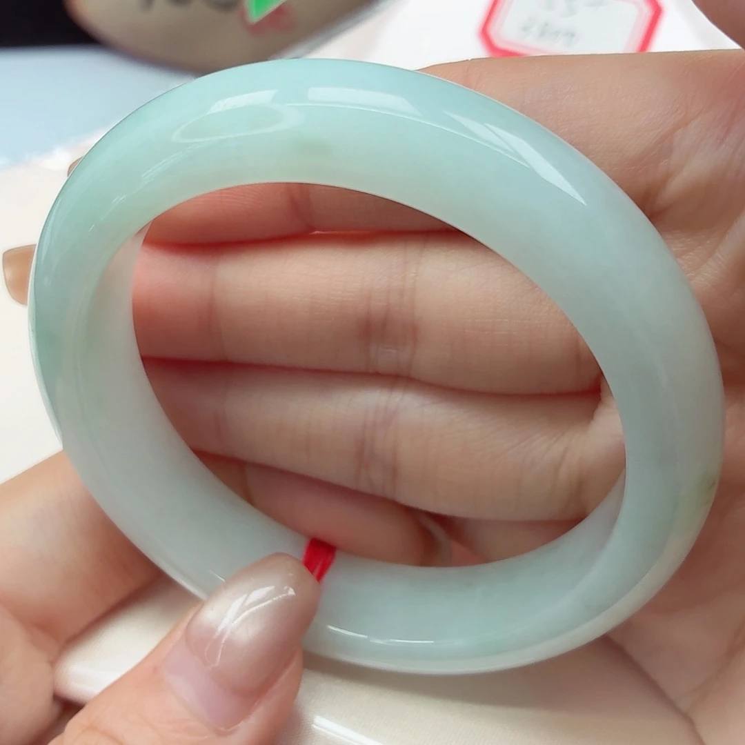 翡翠未镶嵌手镯正圈4号