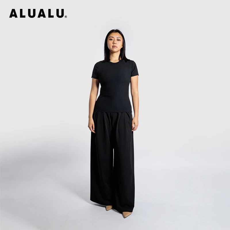 轻薄修身莫代尔夏季短袖T恤黑色女LISA肯豆同款纯色打底衫显瘦